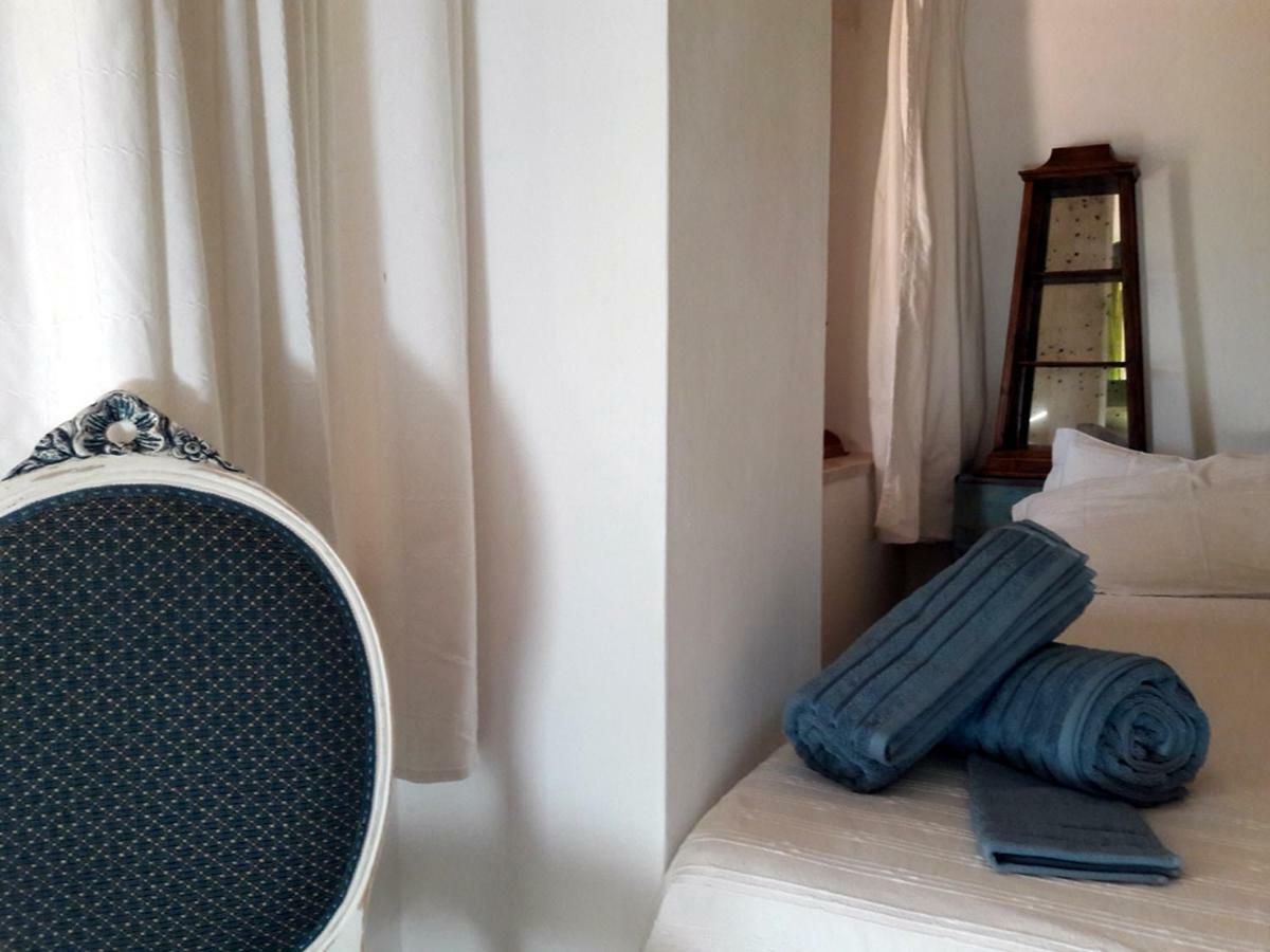 Invit Arti B&B Capoterra Eksteriør billede