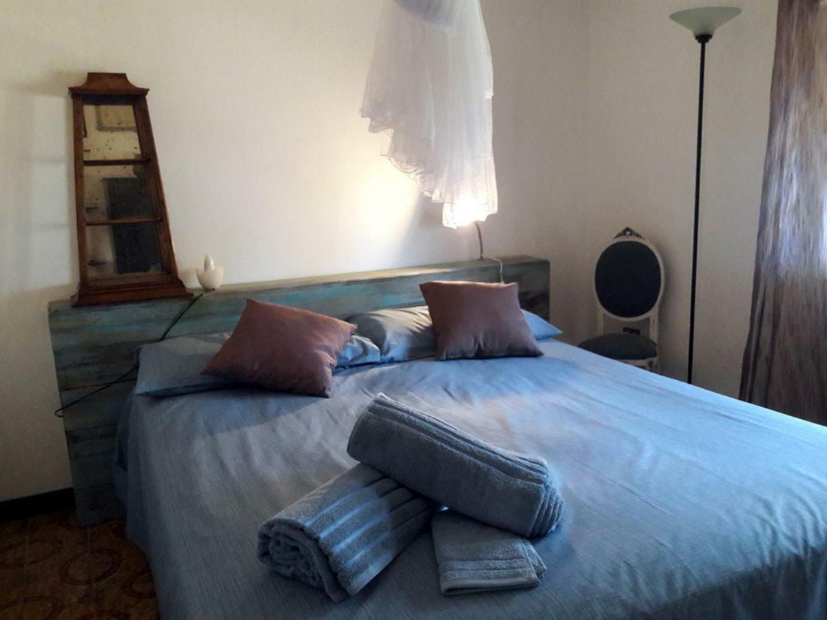 Invit Arti B&B Capoterra Eksteriør billede